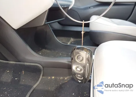 2013 Tesla Model S from USA, damaged, VIN 5YJSA1CG1DFP22380